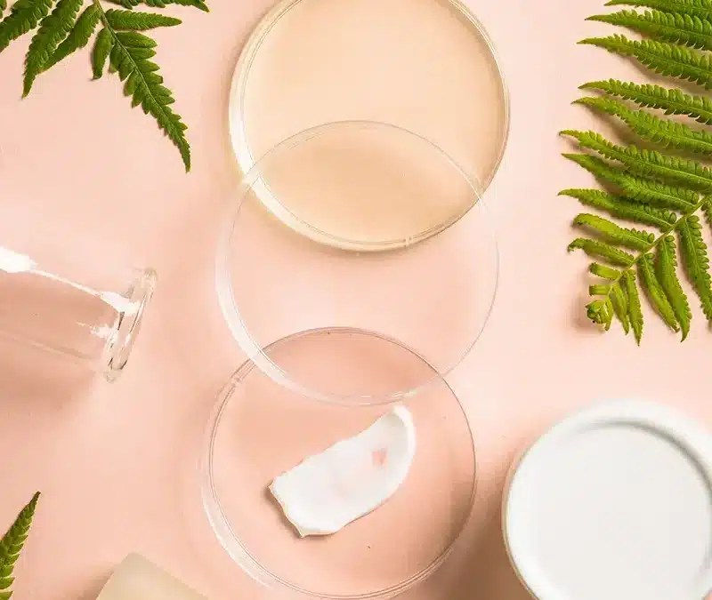 Een stralende huid het hele jaar door: essentiële stappen om te nemen